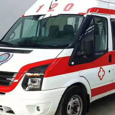 阎良非急救护送病人转院租赁救护车的优缺点对比